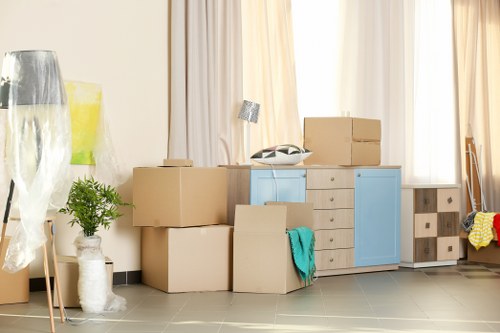 Moving home support in Boundsgreen with local residential streets