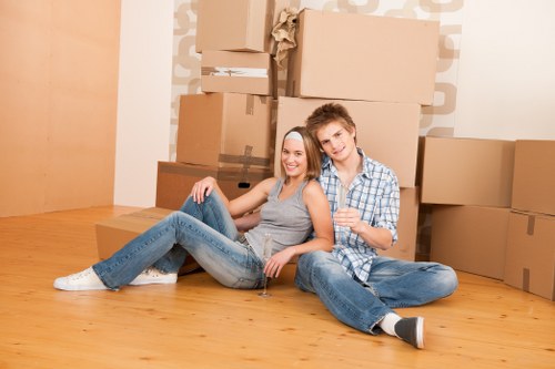 Removal van for local moving in Boundsgreen