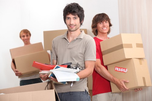 Apartment move in Boundsgreen with careful loading