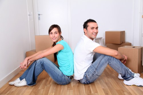 Secure loading and handling during a van move