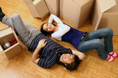 Reliable Bounds Green man with van service for everyday relocations